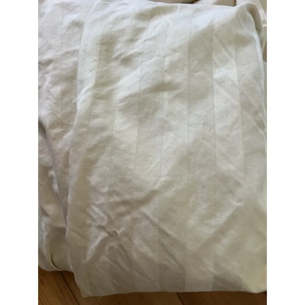 Wamsutta 100% Cotton Queen Flat Sheet Cream Damask Striped